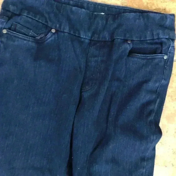 Coldwater Creek Women's Wide Band  Pull-on Straight Leg Jeans Size 12T - Picture 3 of 4